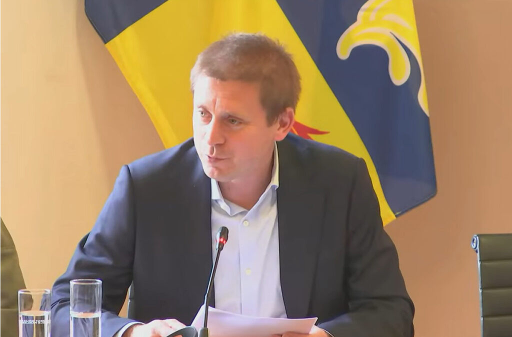 Laurent Hublet, Commission du Parlement francophone bruxellois consacrée au budget de la COCOF